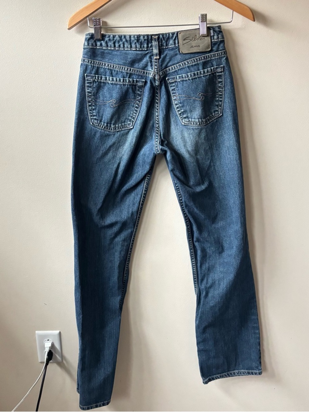 Silver Jeans Classic Straight-Leg Blue Denim Jeans - Picture 5 of 11